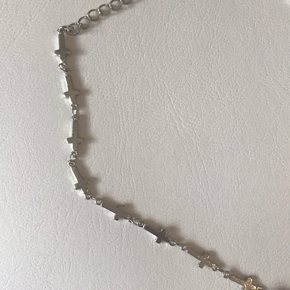 Cross choker - Picture 3 of 3